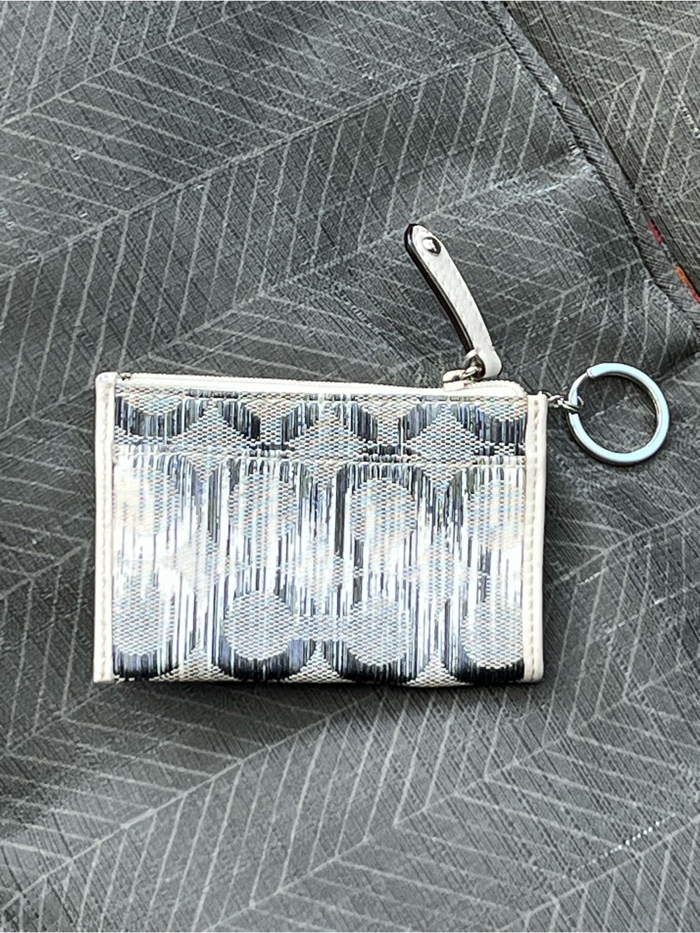 EUC Coach Light Gray and White Signature Card Case with Silver Logo - Picture 3 of 15